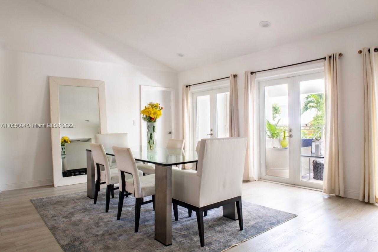 Small Image of 340 WOODCREST RD, Key Biscayne Number 16