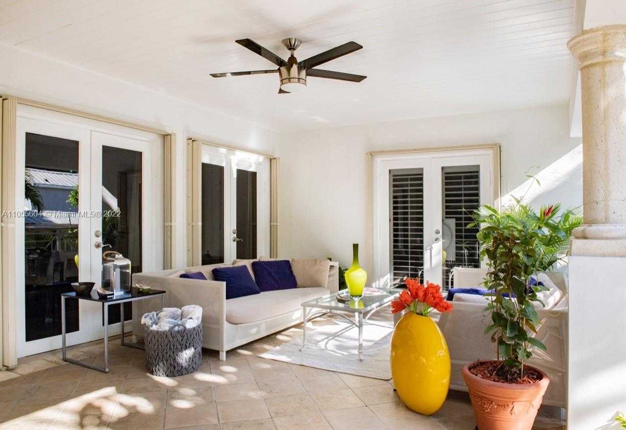 Small Image of 340 WOODCREST RD, Key Biscayne Number 29
