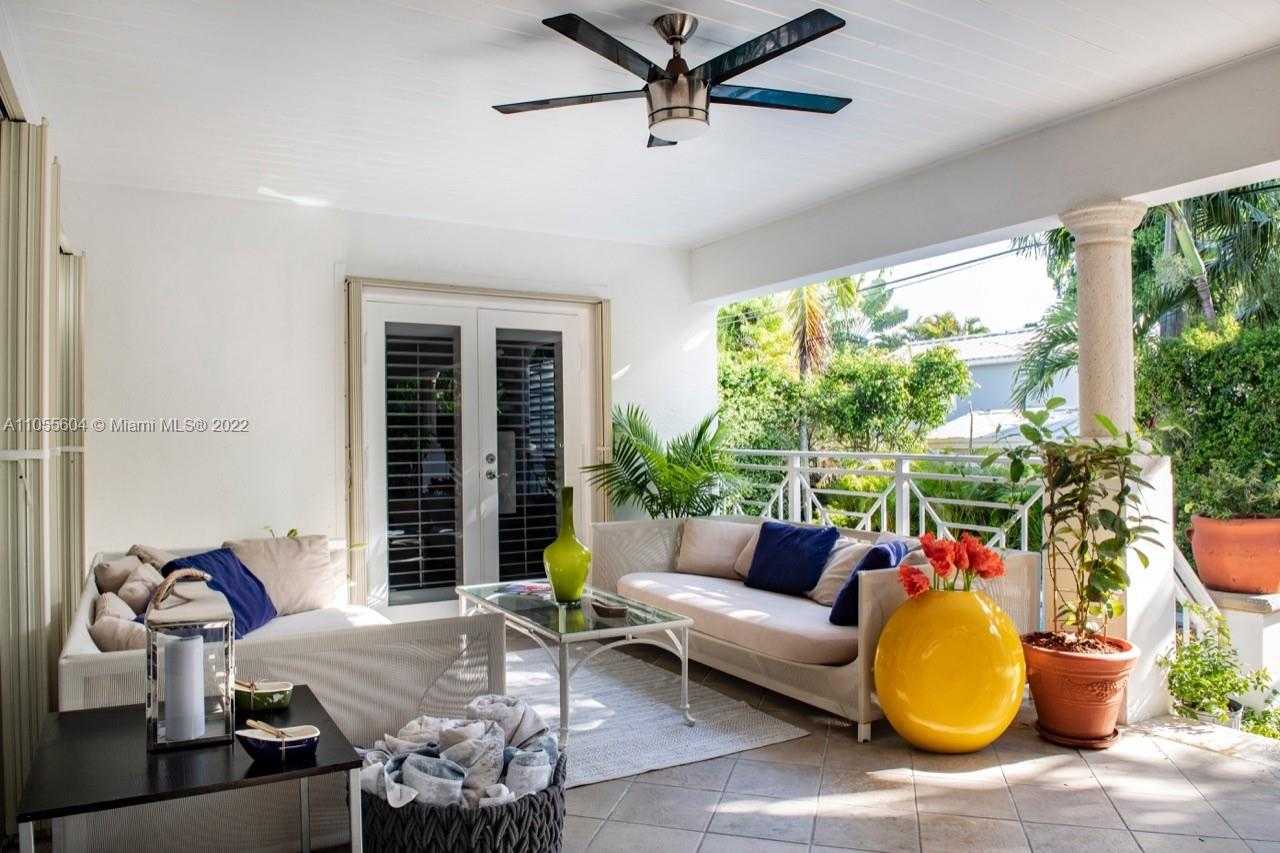 Small Image of 340 WOODCREST RD, Key Biscayne Number 31