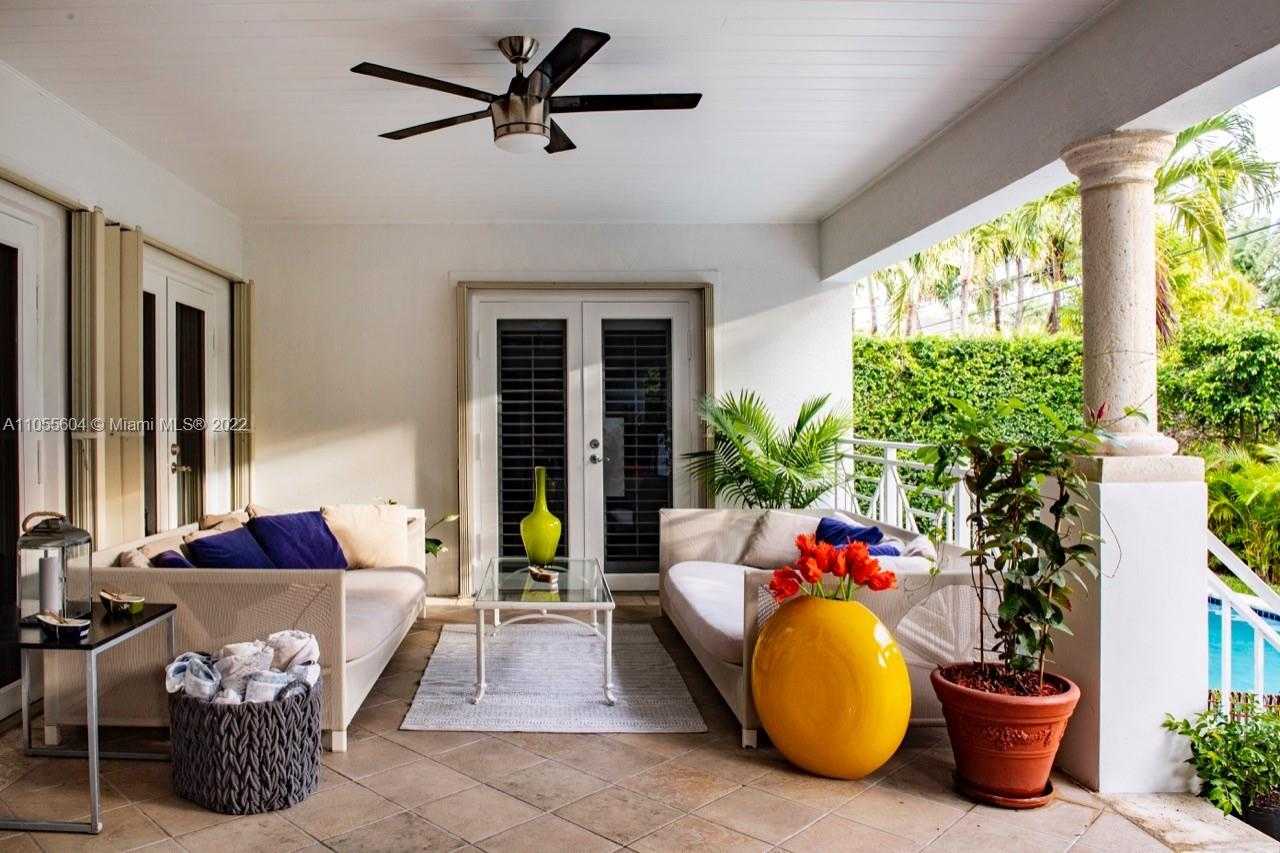 Small Image of 340 WOODCREST RD, Key Biscayne Number 37