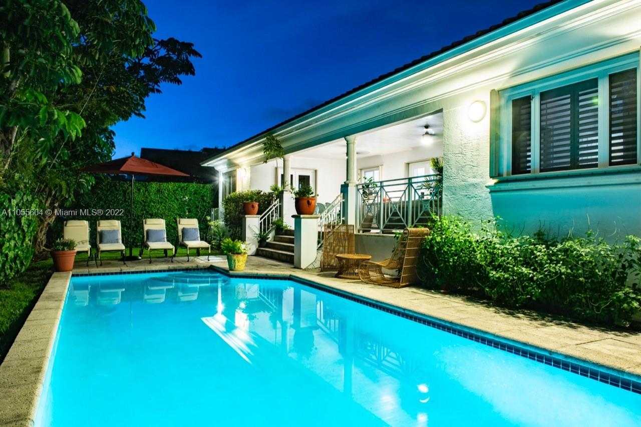 Small Image of 340 WOODCREST RD, Key Biscayne Number 38