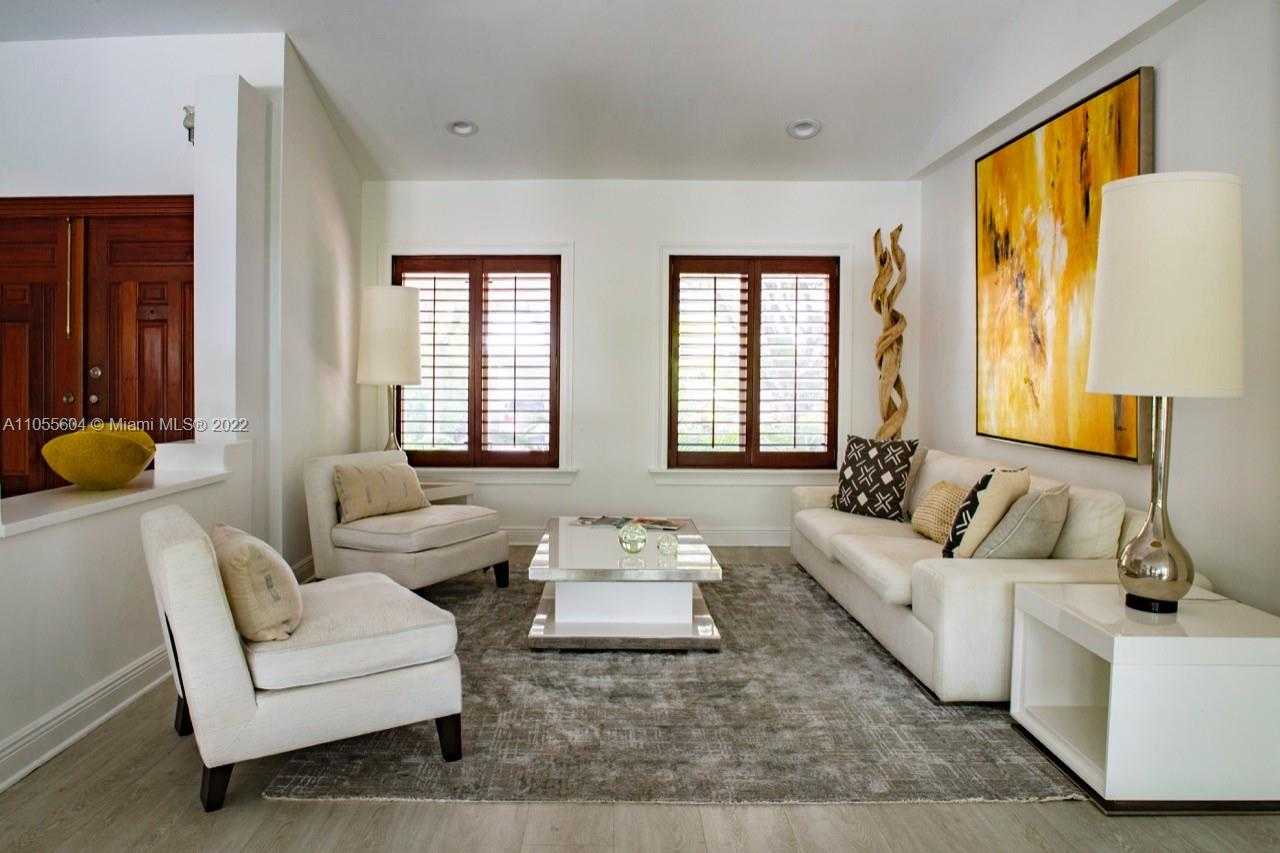 Small Image of 340 WOODCREST RD, Key Biscayne Number 4