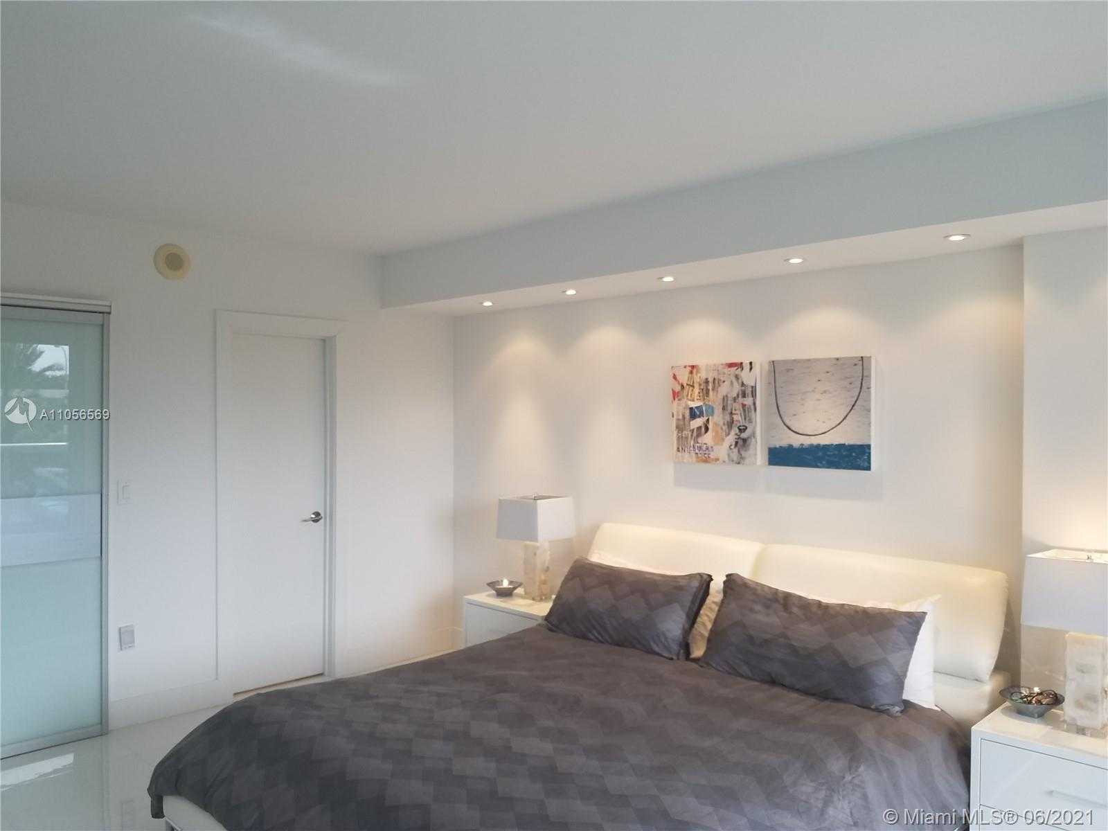 Small Image of 10275 COLLINS AVE #326, Bal Harbour Number 11
