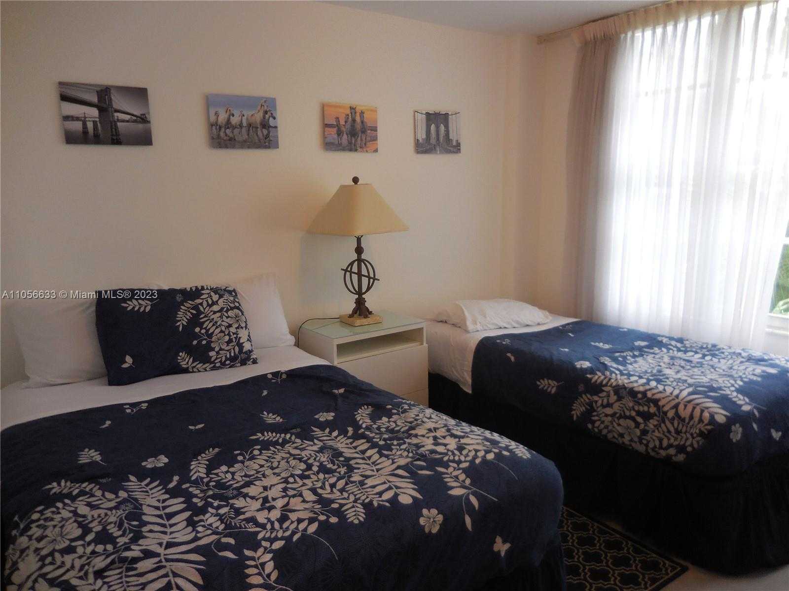 Small Image of 5161 #408, Miami Beach Number 10