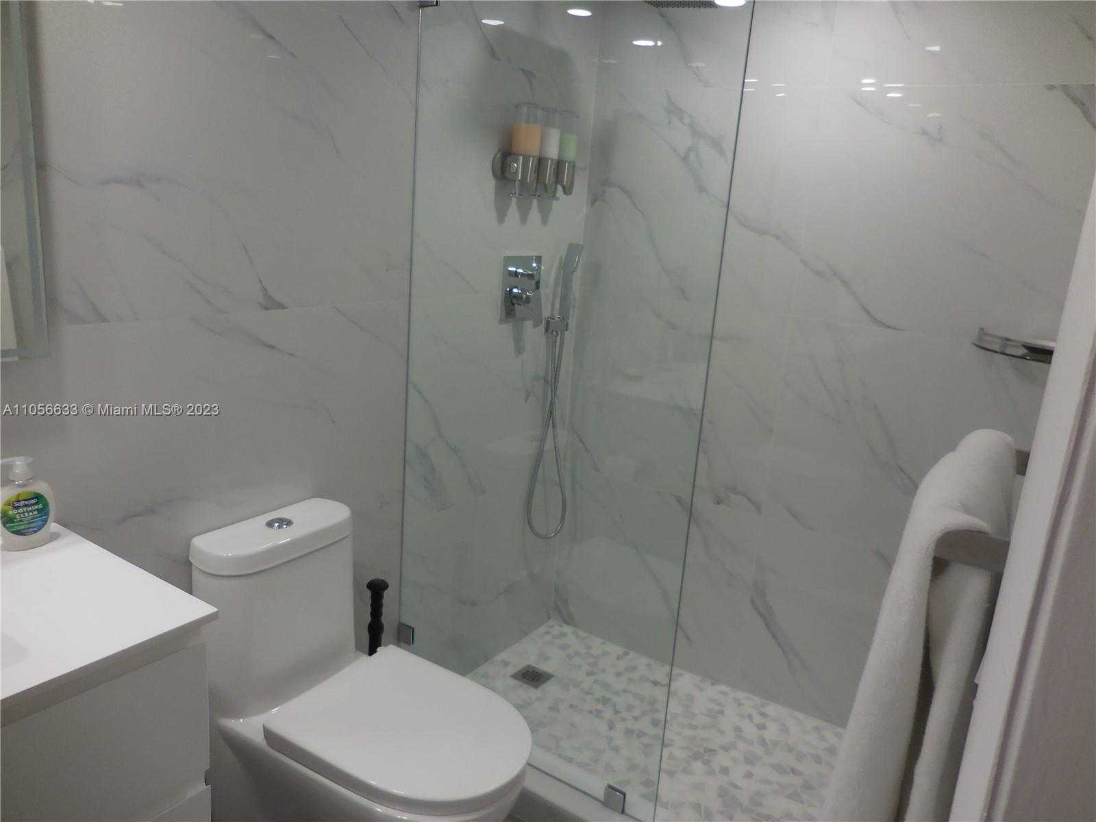 Small Image of 5161 #408, Miami Beach Number 20