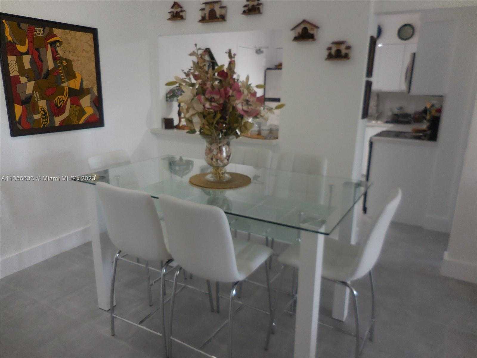 Small Image of 5161 #408, Miami Beach Number 5