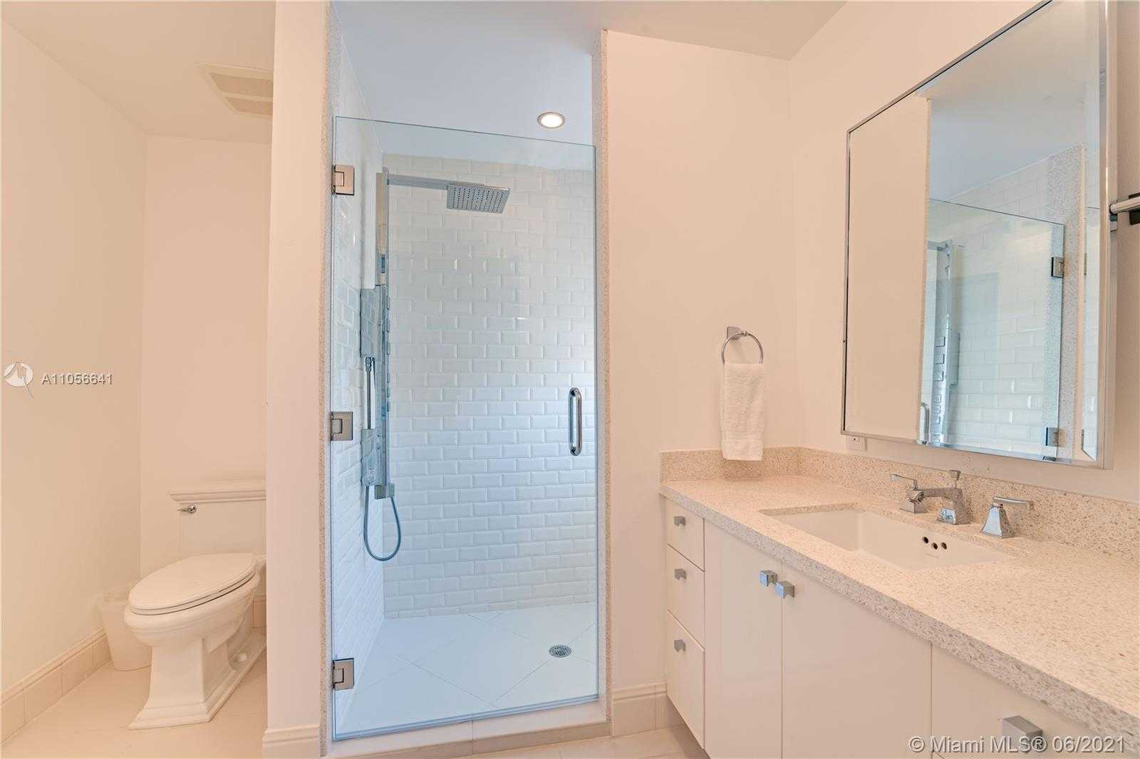 Small Image of 1250 OCEAN DR #PH1, Miami Beach Number 16