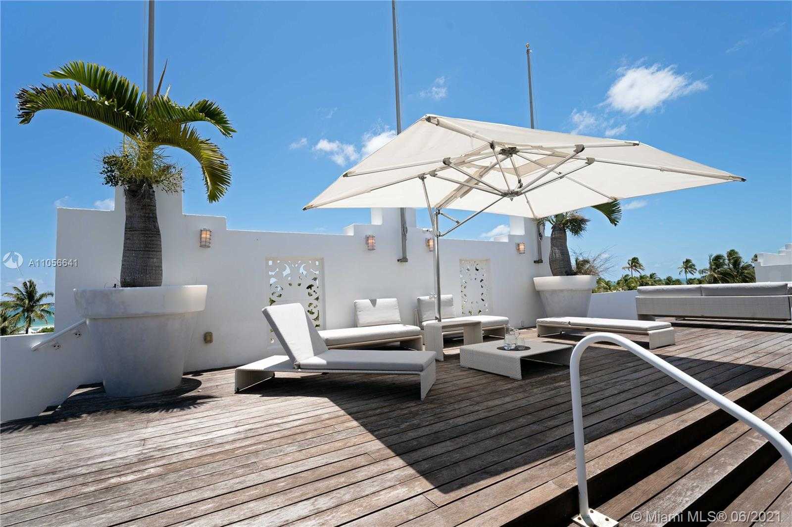 Small Image of 1250 OCEAN DR #PH1, Miami Beach Number 3