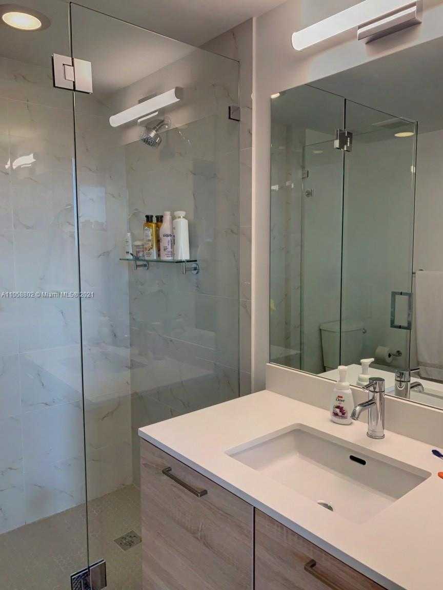 Small Image of 16385 BISCAYNE BLVD #2301, North Miami Beach Number 10