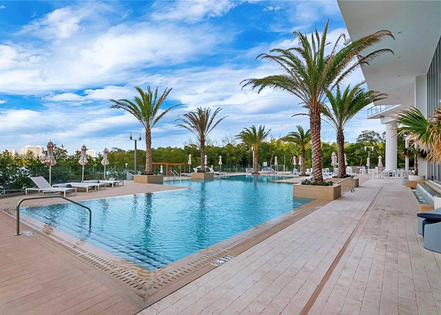 Small Image of 16385 BISCAYNE BLVD #2301, North Miami Beach Number 31