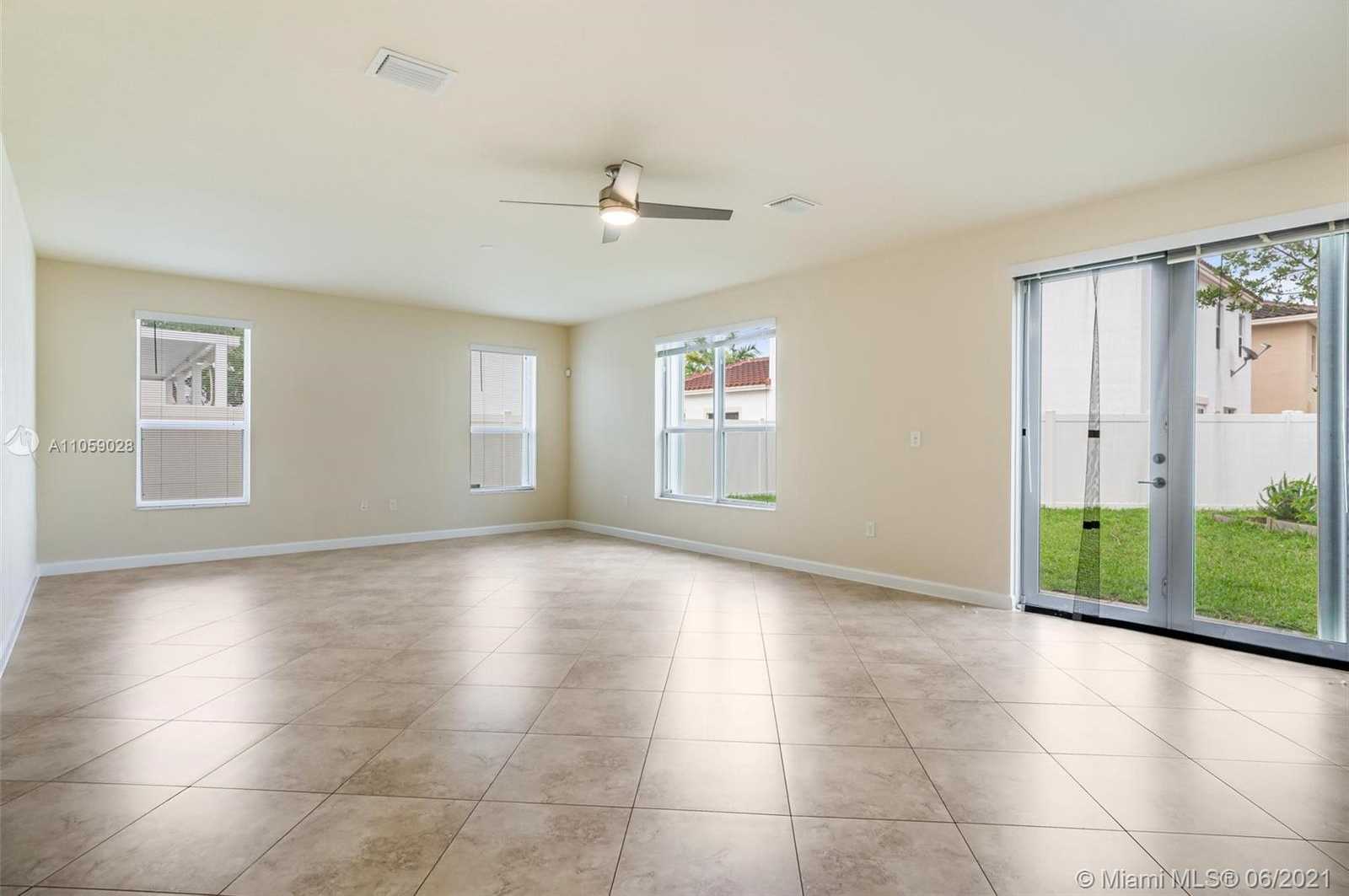 Small Image of 17078 SOUTH WEST 91ST ST, Miami Number 11