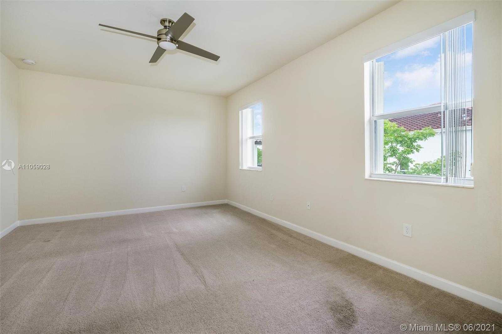 Small Image of 17078 SOUTH WEST 91ST ST, Miami Number 13