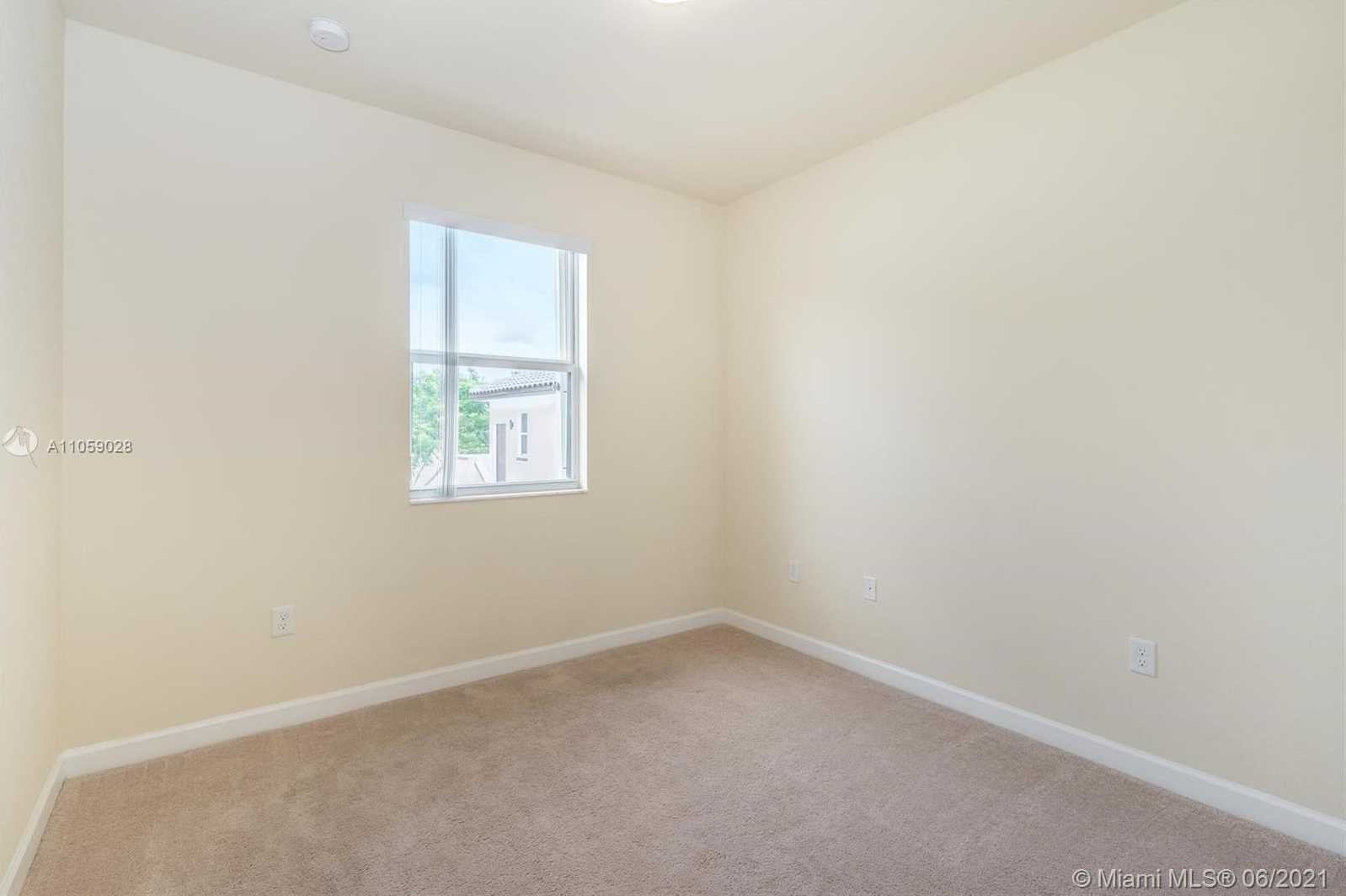 Small Image of 17078 SOUTH WEST 91ST ST, Miami Number 19