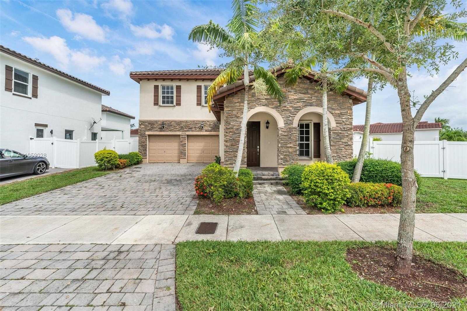 Small Image of 17078 SOUTH WEST 91ST ST, Miami Number 2