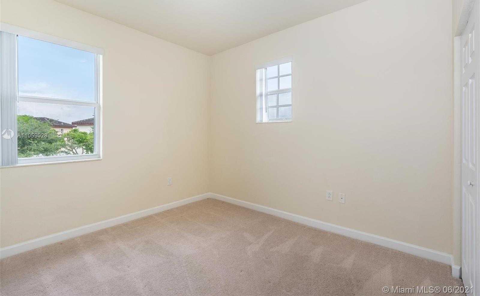 Small Image of 17078 SOUTH WEST 91ST ST, Miami Number 23