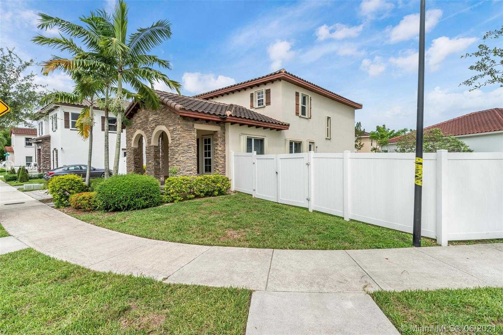 Small Image of 17078 SOUTH WEST 91ST ST, Miami Number 3