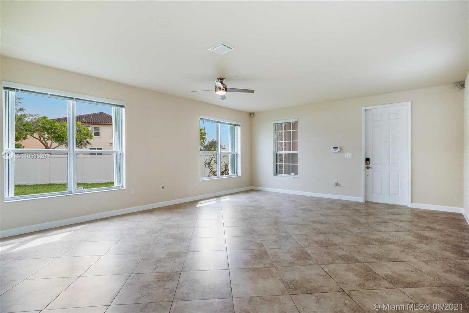Small Image of 17078 SOUTH WEST 91ST ST, Miami Number 5