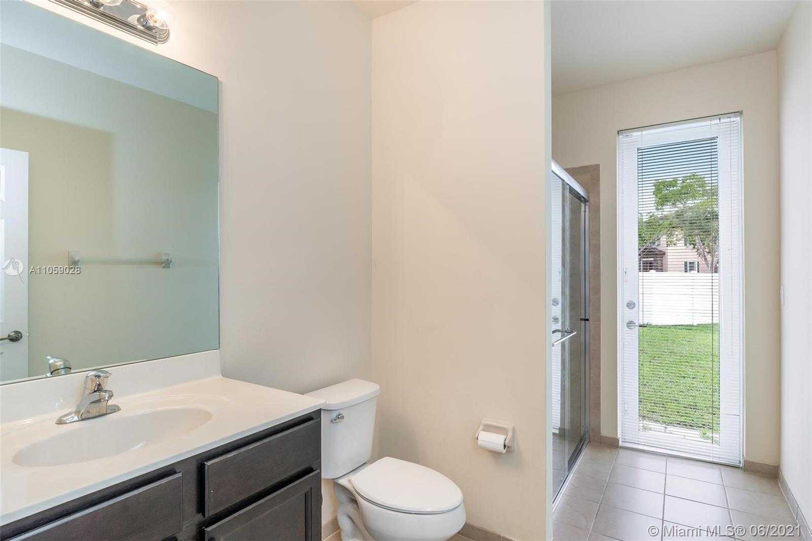 Small Image of 17078 SOUTH WEST 91ST ST, Miami Number 7