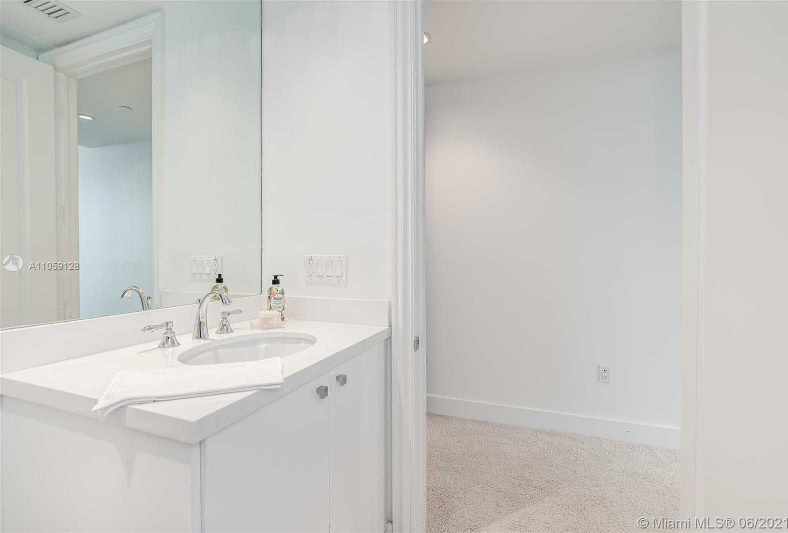 Small Image of 10295 COLLINS AVE #309, Bal Harbour Number 22