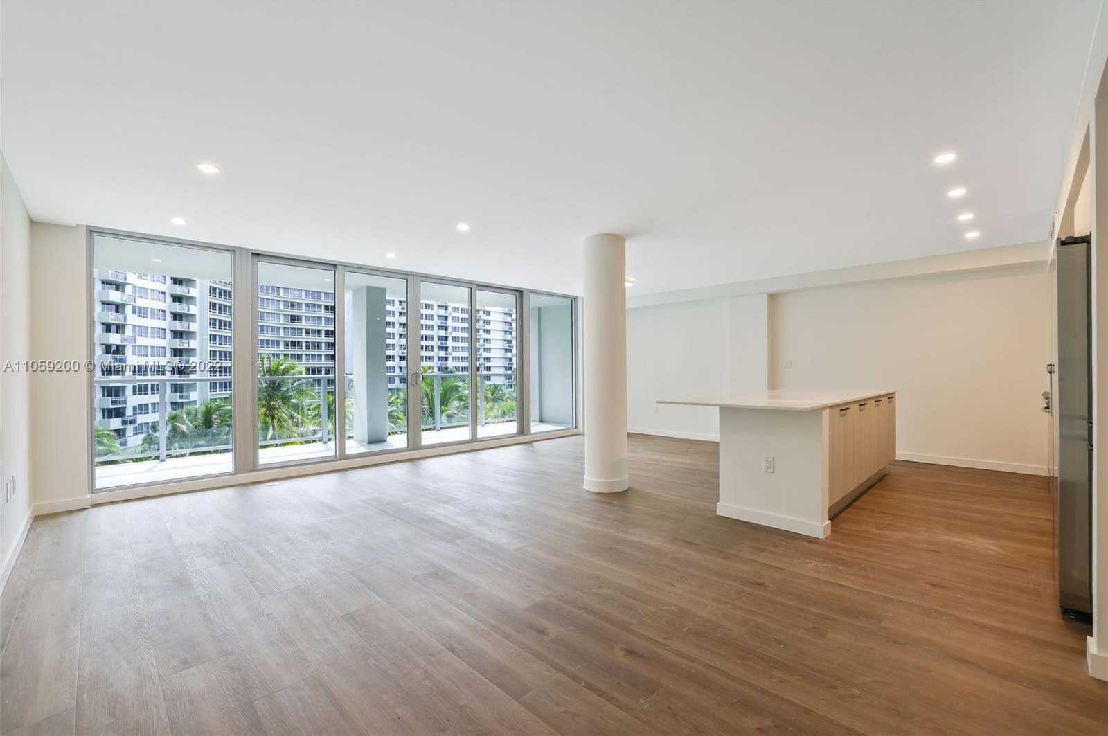 Small Image of 1504 BAY RD #N-1429, Miami Beach Number 3