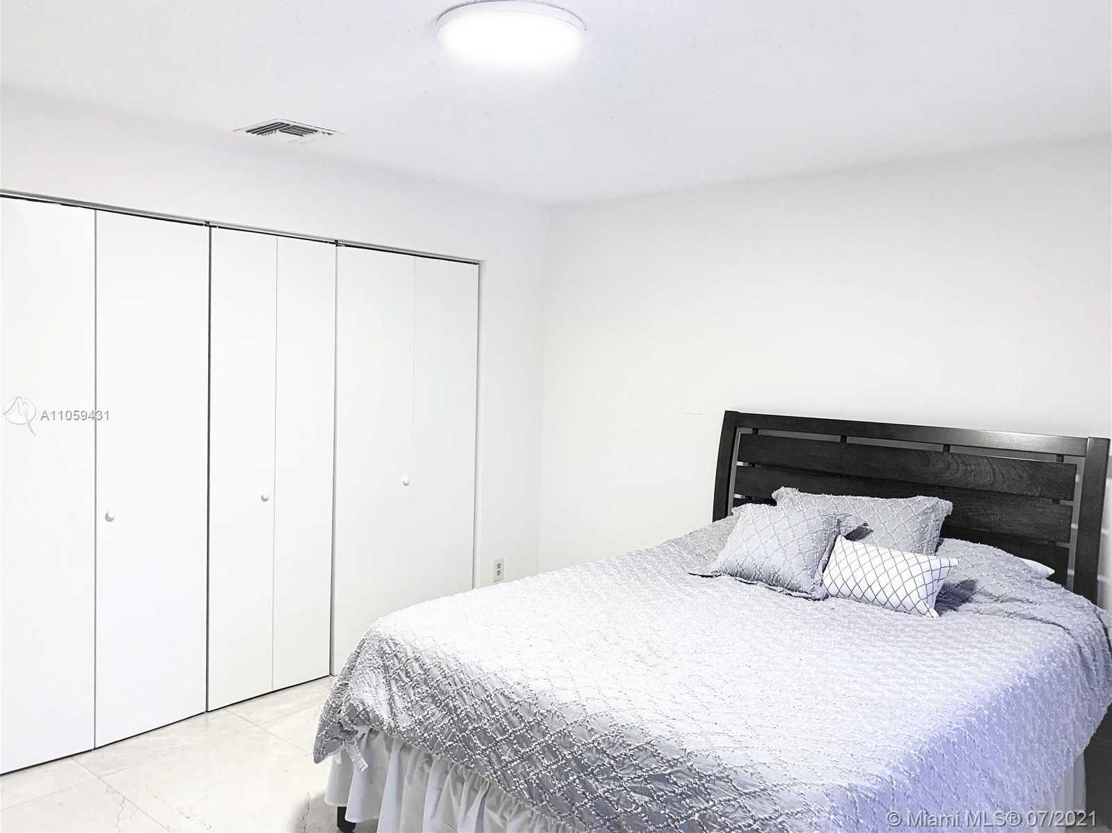 Small Image of 330 188TH ST, Sunny Isles Beach Number 11