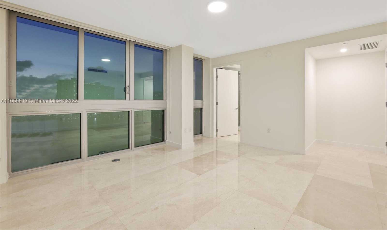 Small Image of 1500 Bay Rd, Miami Beach, FL 33139, USA Number 29