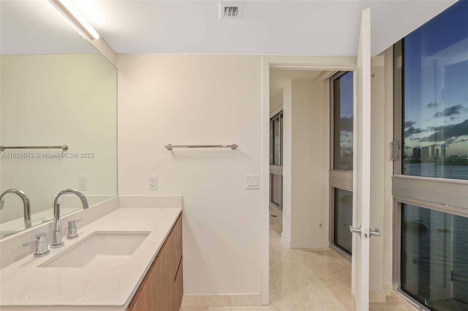 Small Image of 1500 Bay Rd, Miami Beach, FL 33139, USA Number 30