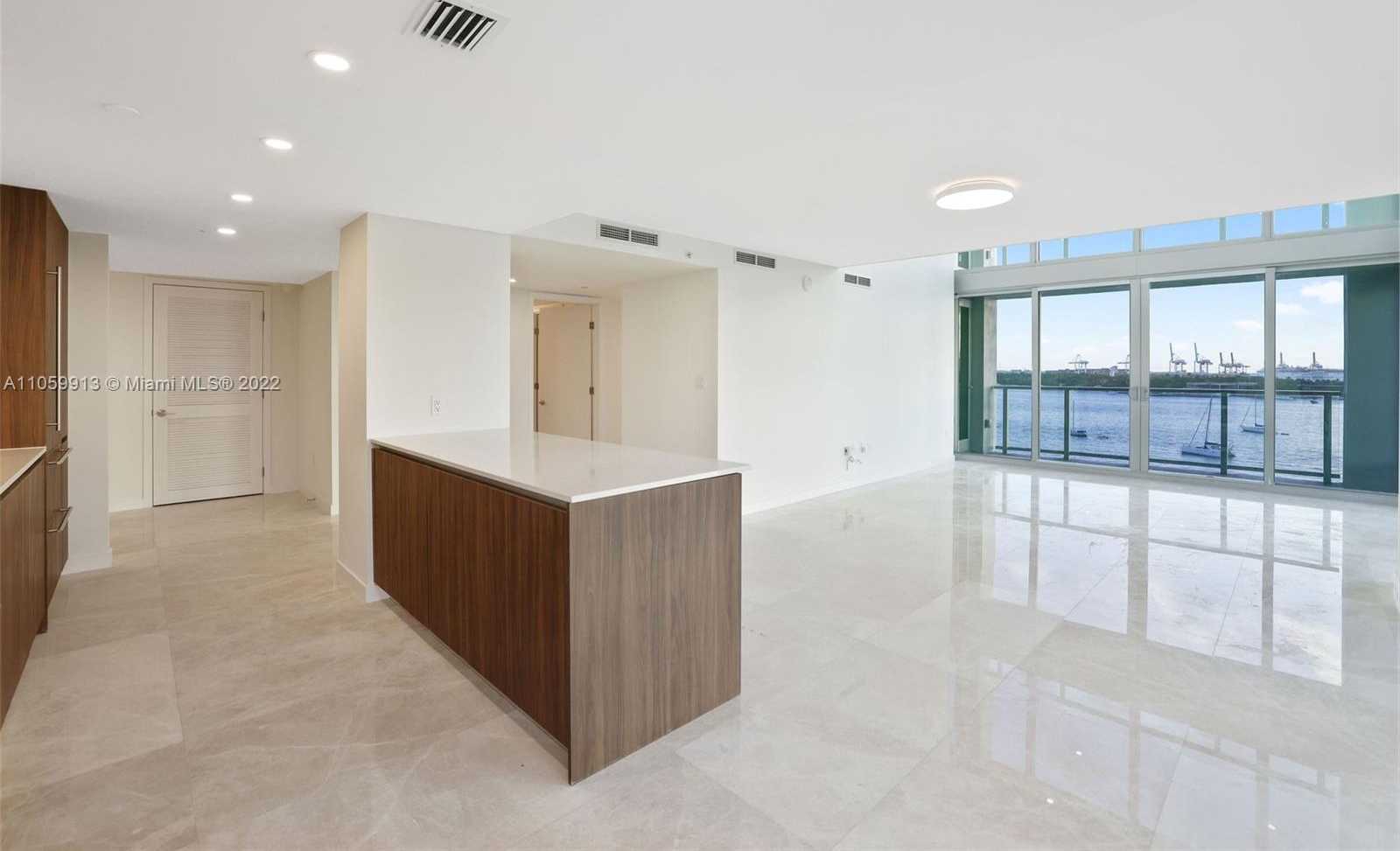 Small Image of 1500 Bay Rd, Miami Beach, FL 33139, USA Number 8