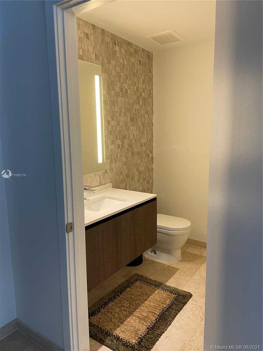 Small Image of 88 SOUTH WEST 7 ST #1405, Miami Number 17