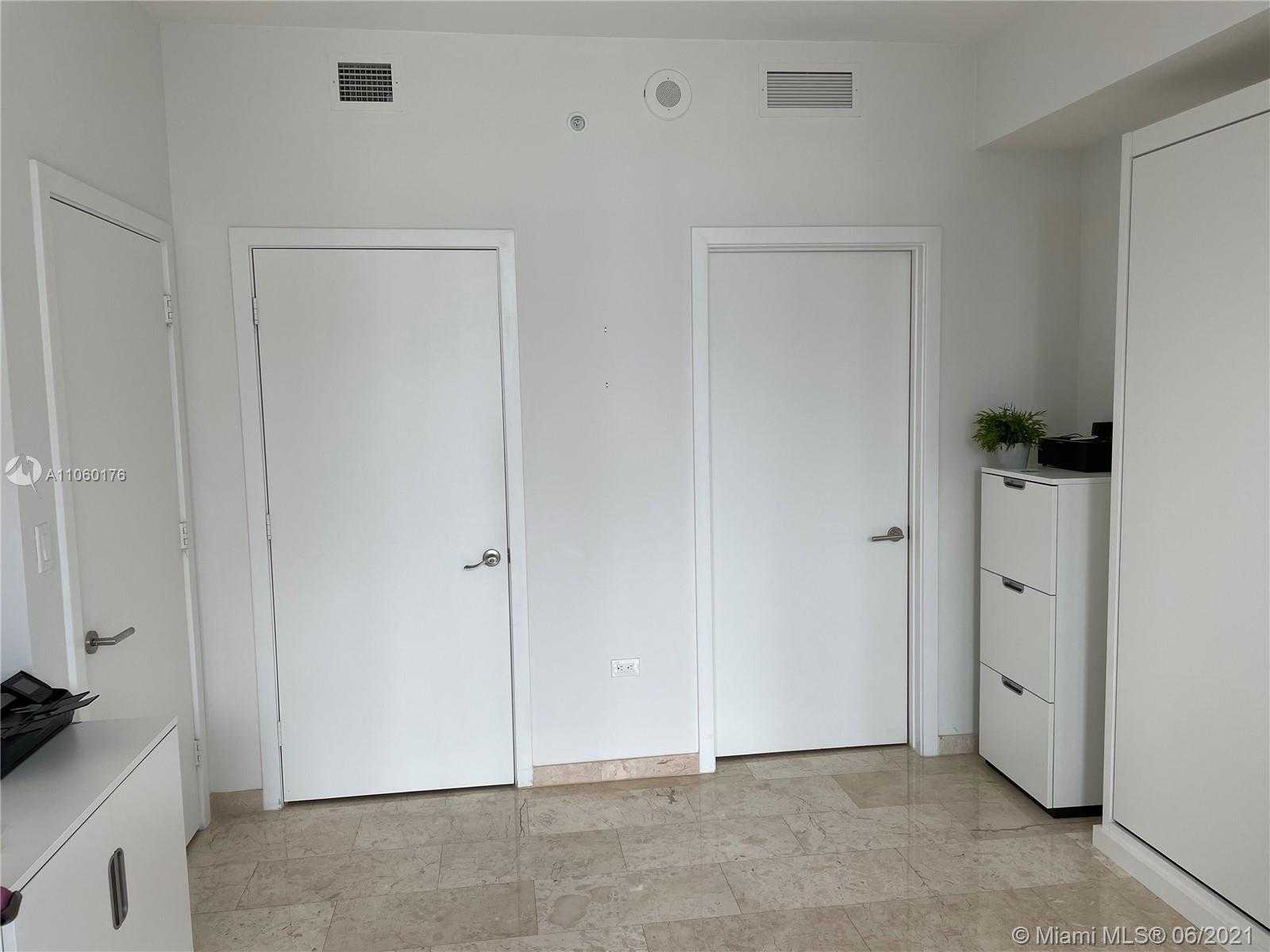 Small Image of 88 SOUTH WEST 7 ST #1405, Miami Number 23