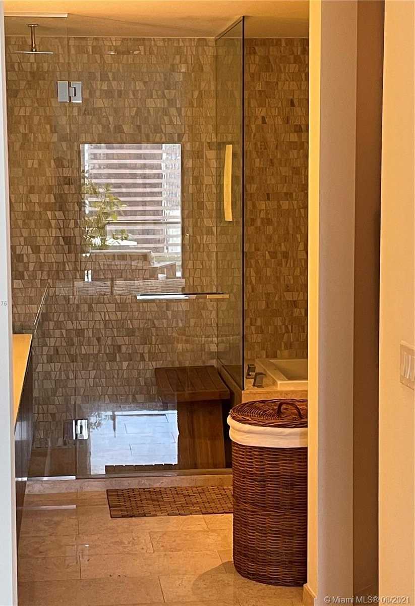 Small Image of 88 SOUTH WEST 7 ST #1405, Miami Number 27