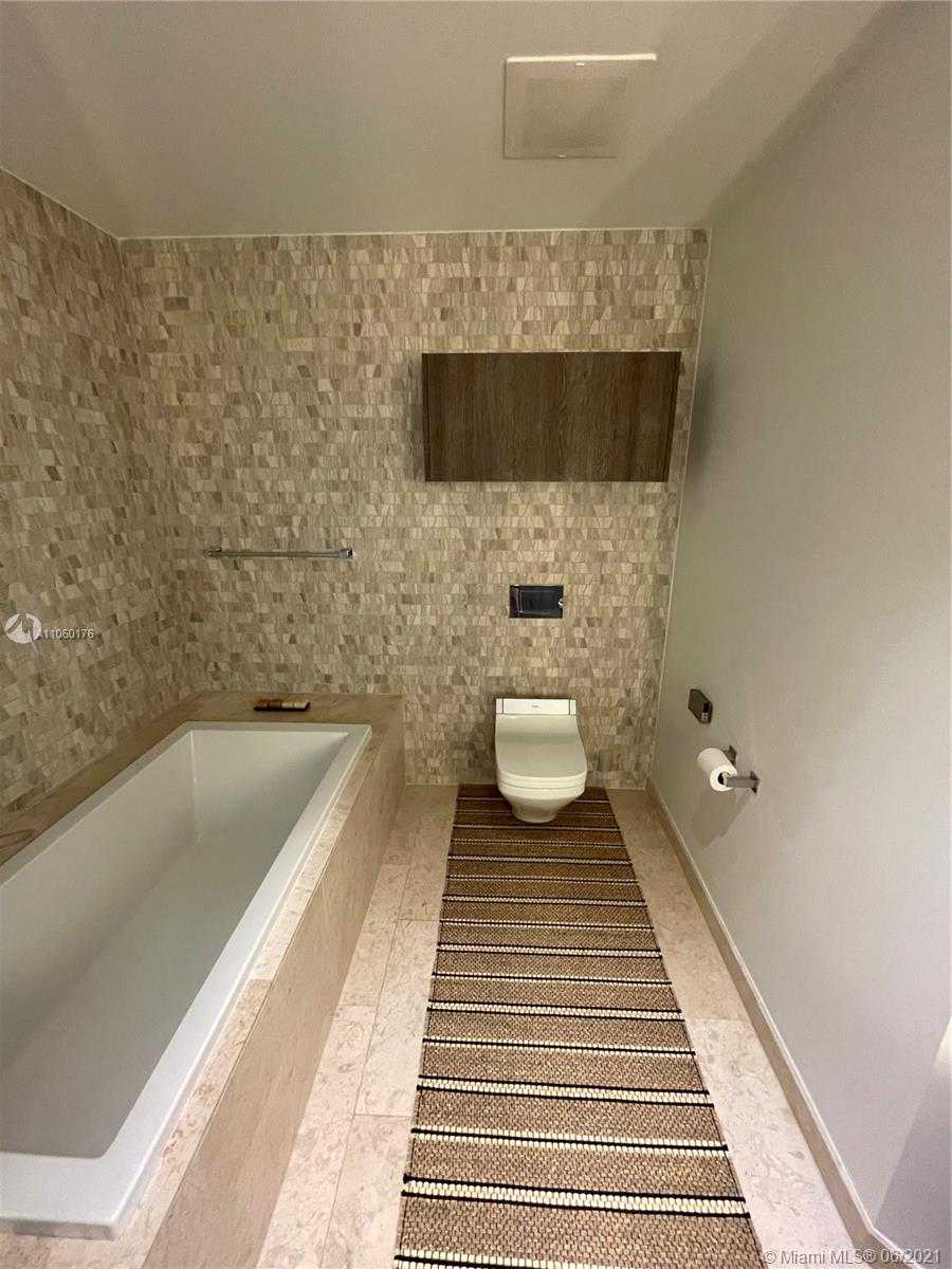 Small Image of 88 SOUTH WEST 7 ST #1405, Miami Number 34