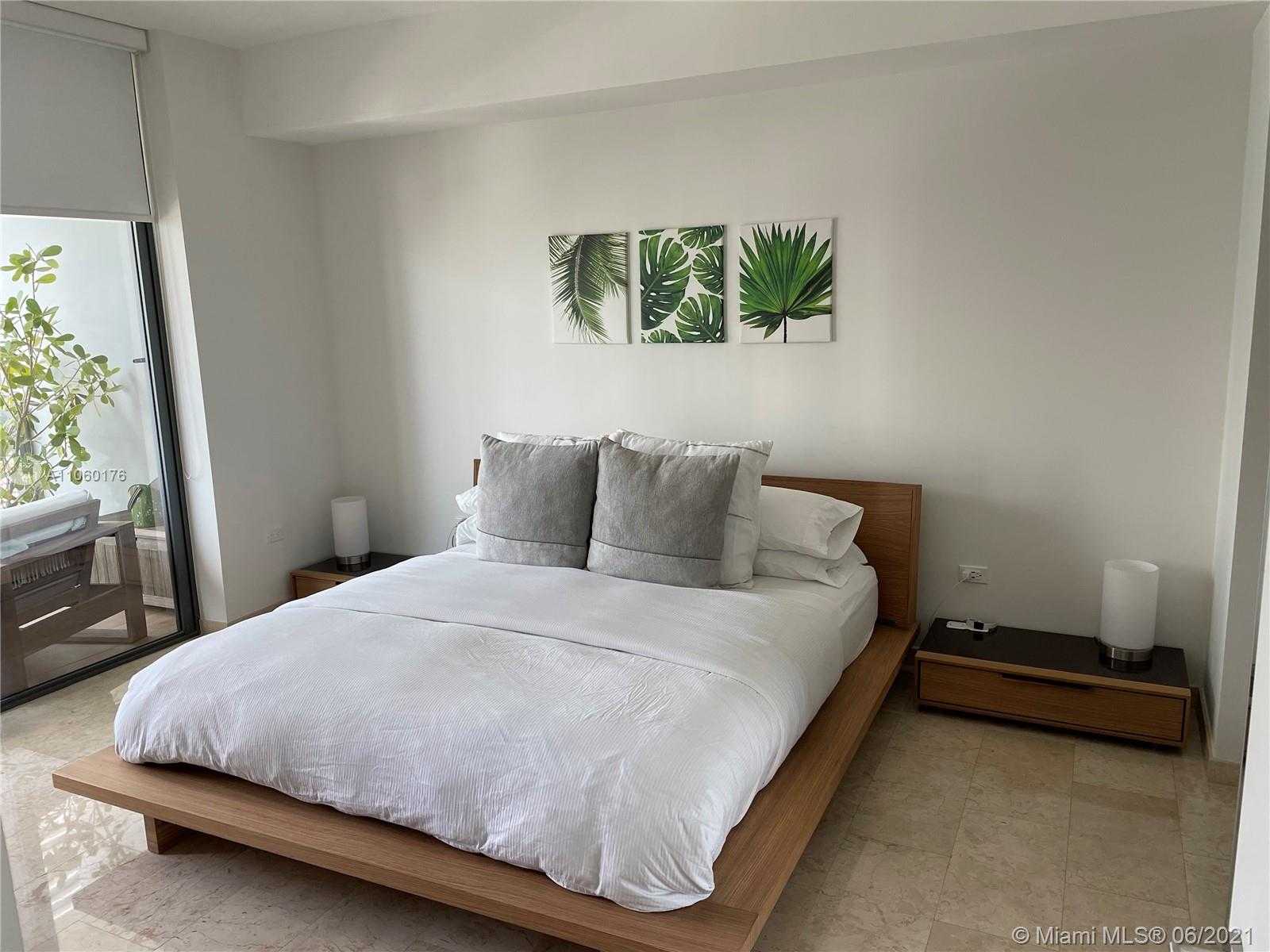 Small Image of 88 SOUTH WEST 7 ST #1405, Miami Number 35