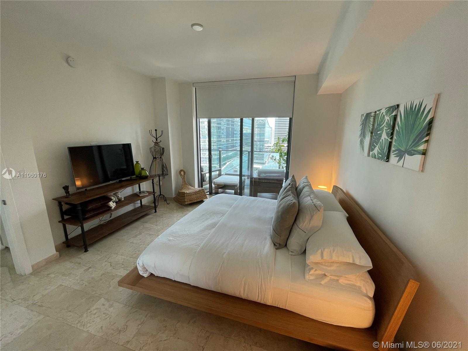 Small Image of 88 SOUTH WEST 7 ST #1405, Miami Number 37