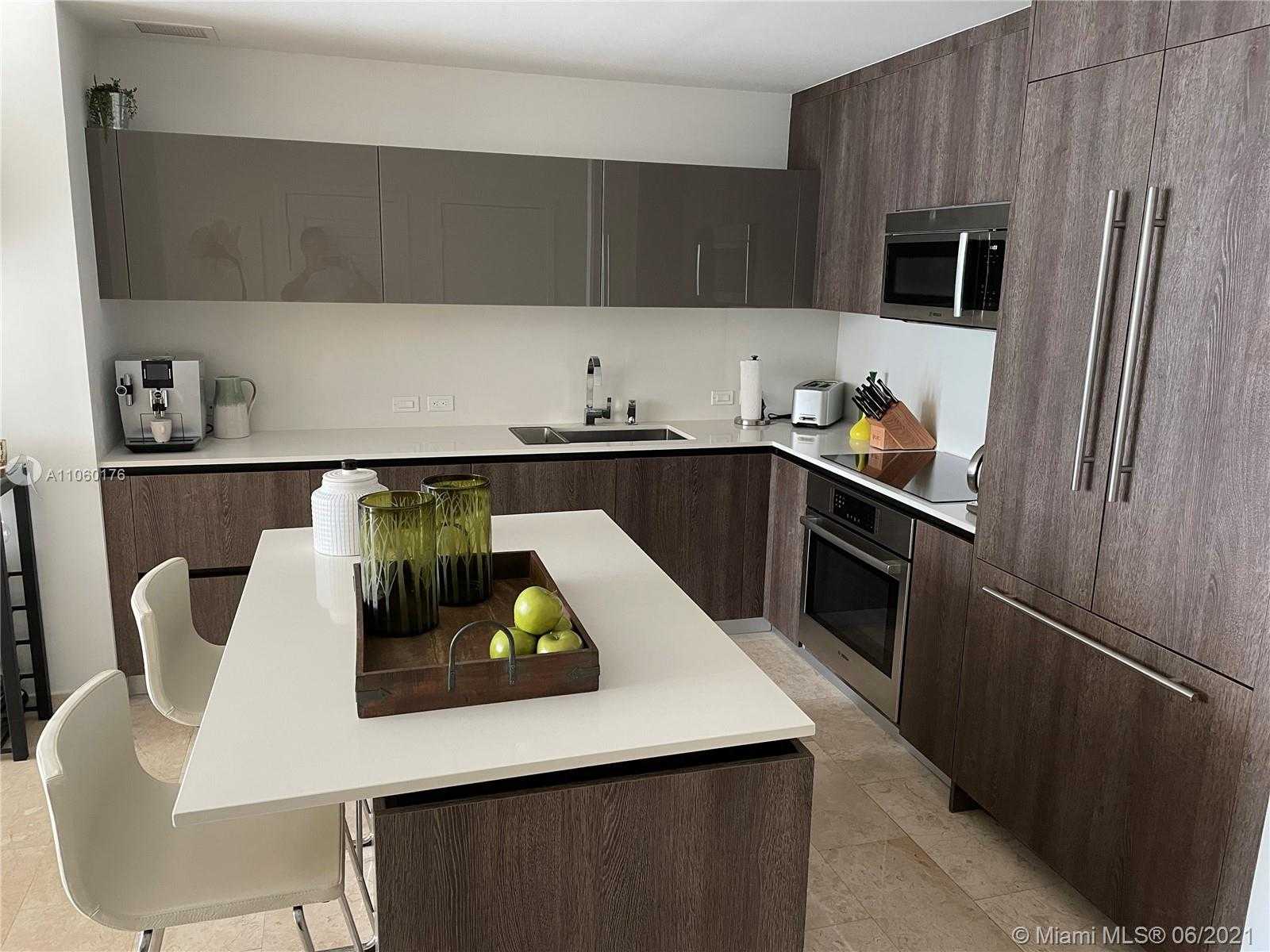 Small Image of 88 SOUTH WEST 7 ST #1405, Miami Number 6