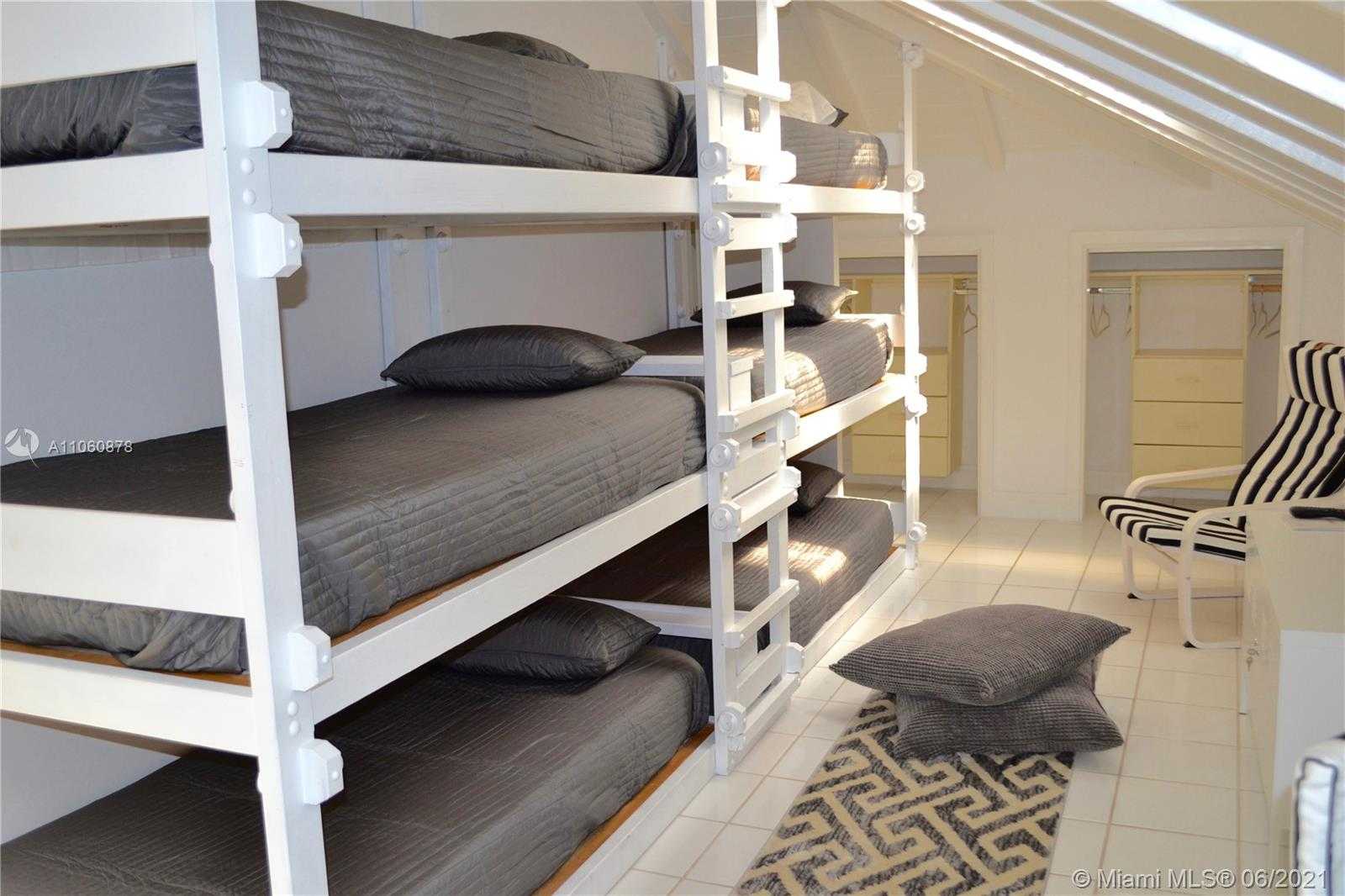 Small Image of 710 SOUTH MASHTA DR, Key Biscayne Number 9