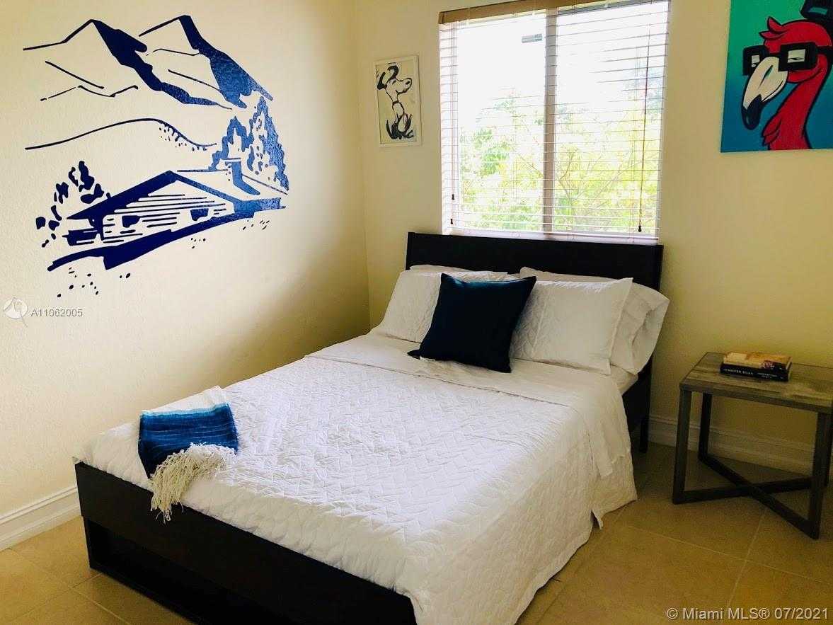 Small Image of 2545 SOUTH WEST 18TH ST #2545, Miami Number 12