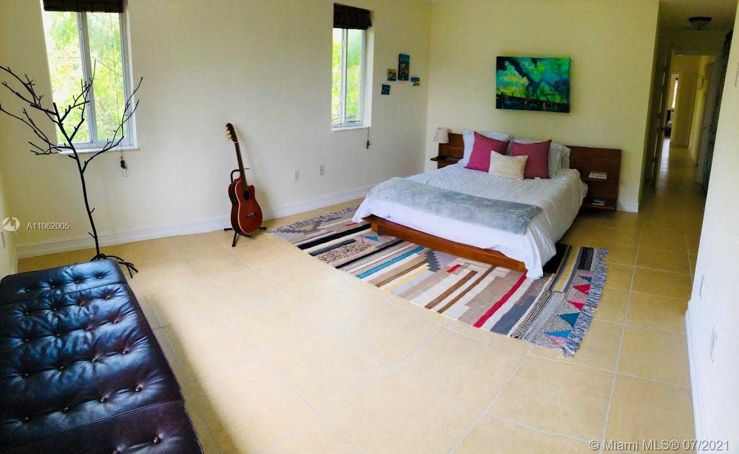 Small Image of 2545 SOUTH WEST 18TH ST #2545, Miami Number 15
