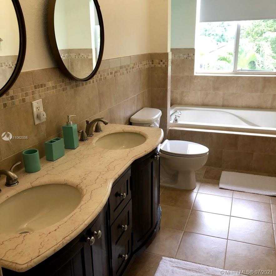 Small Image of 2545 SOUTH WEST 18TH ST #2545, Miami Number 9