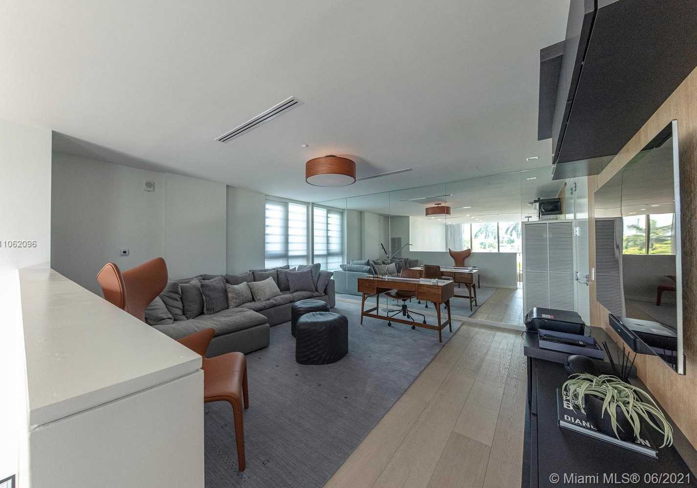 Small Image of 300 COLLINS AVE #2A, Miami Beach Number 37