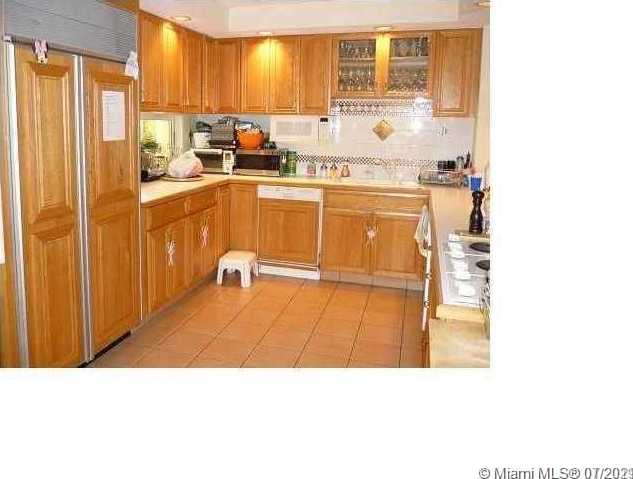 Small Image of 245 GLENRIDGE RD, Key Biscayne Number 5
