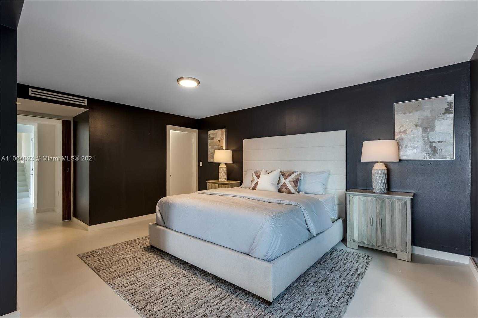 Small Image of 297 N Coconut Ln, Miami Beach, FL 33139, USA Number 11