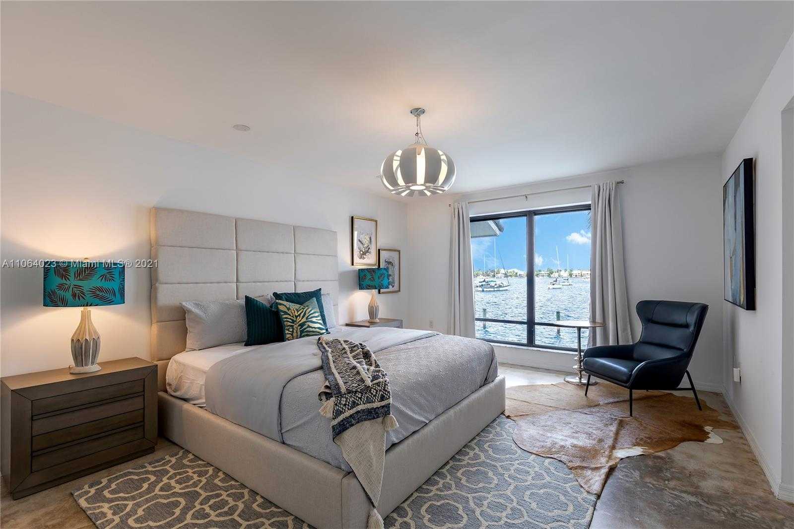 Small Image of 297 N Coconut Ln, Miami Beach, FL 33139, USA Number 20