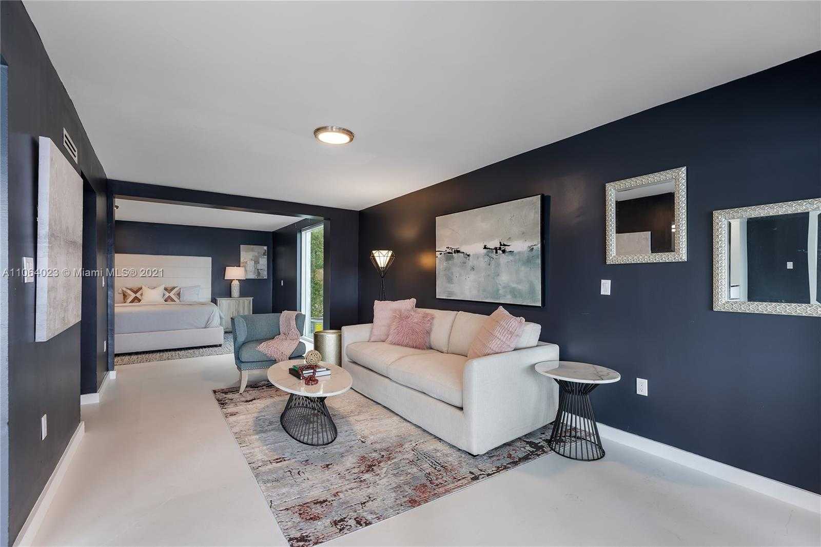 Small Image of 297 N Coconut Ln, Miami Beach, FL 33139, USA Number 8