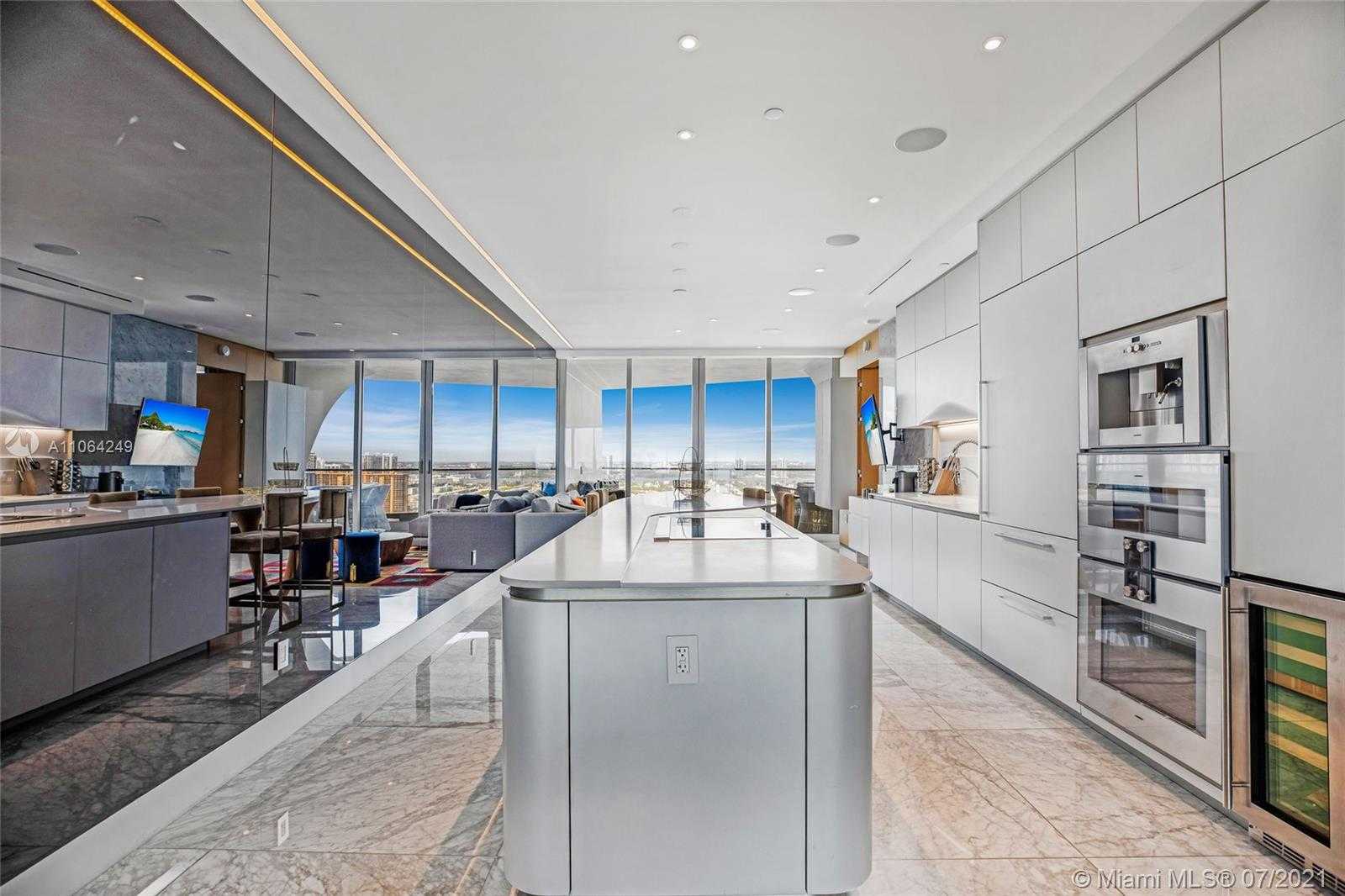 Small Image of 16901 COLLINS AVE #2603, Sunny Isles Beach Number 4