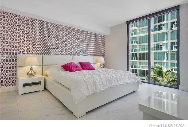 Small Image of 31 SOUTH EAST 6TH ST #708, Miami Number 4