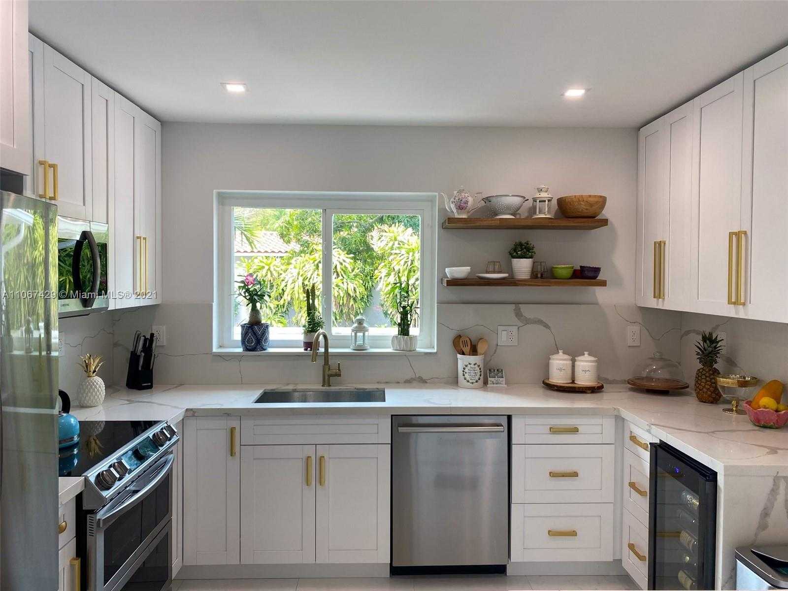 Small Image of 333 NORTH EAST 103RD ST, Miami Shores Number 13