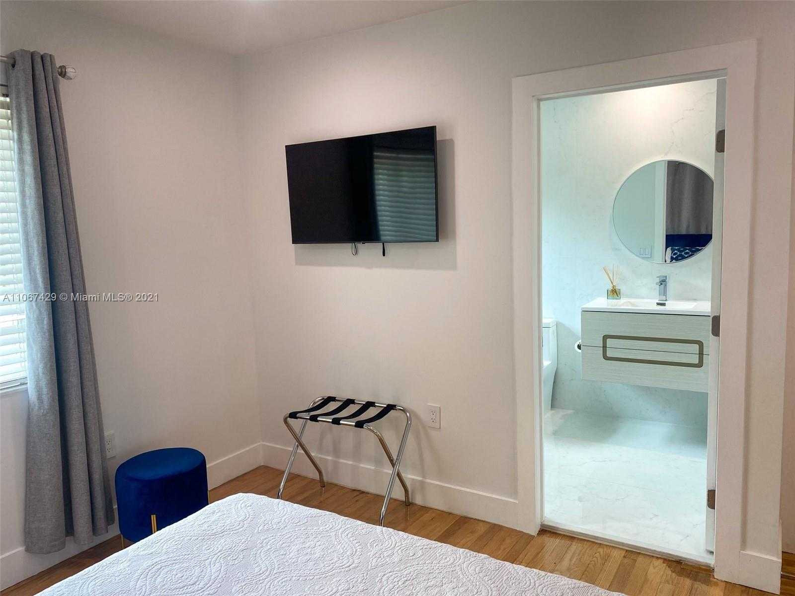 Small Image of 333 NORTH EAST 103RD ST, Miami Shores Number 17