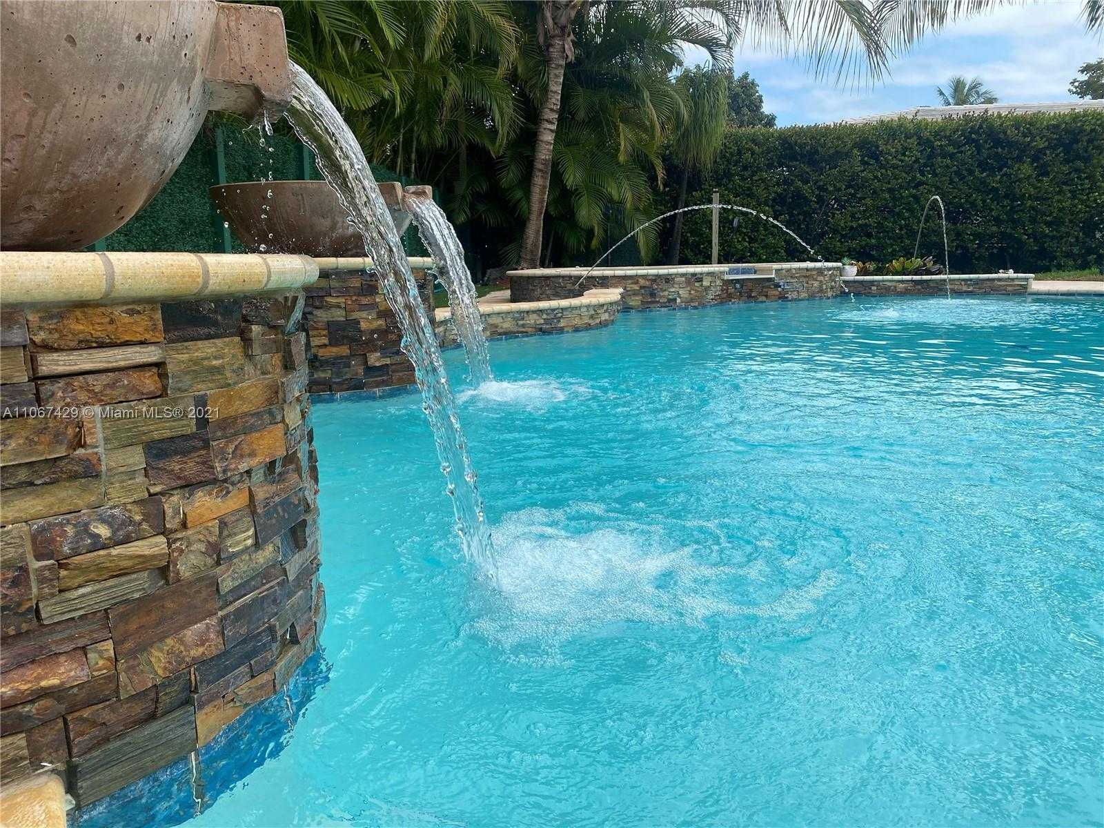 Small Image of 333 NORTH EAST 103RD ST, Miami Shores Number 30