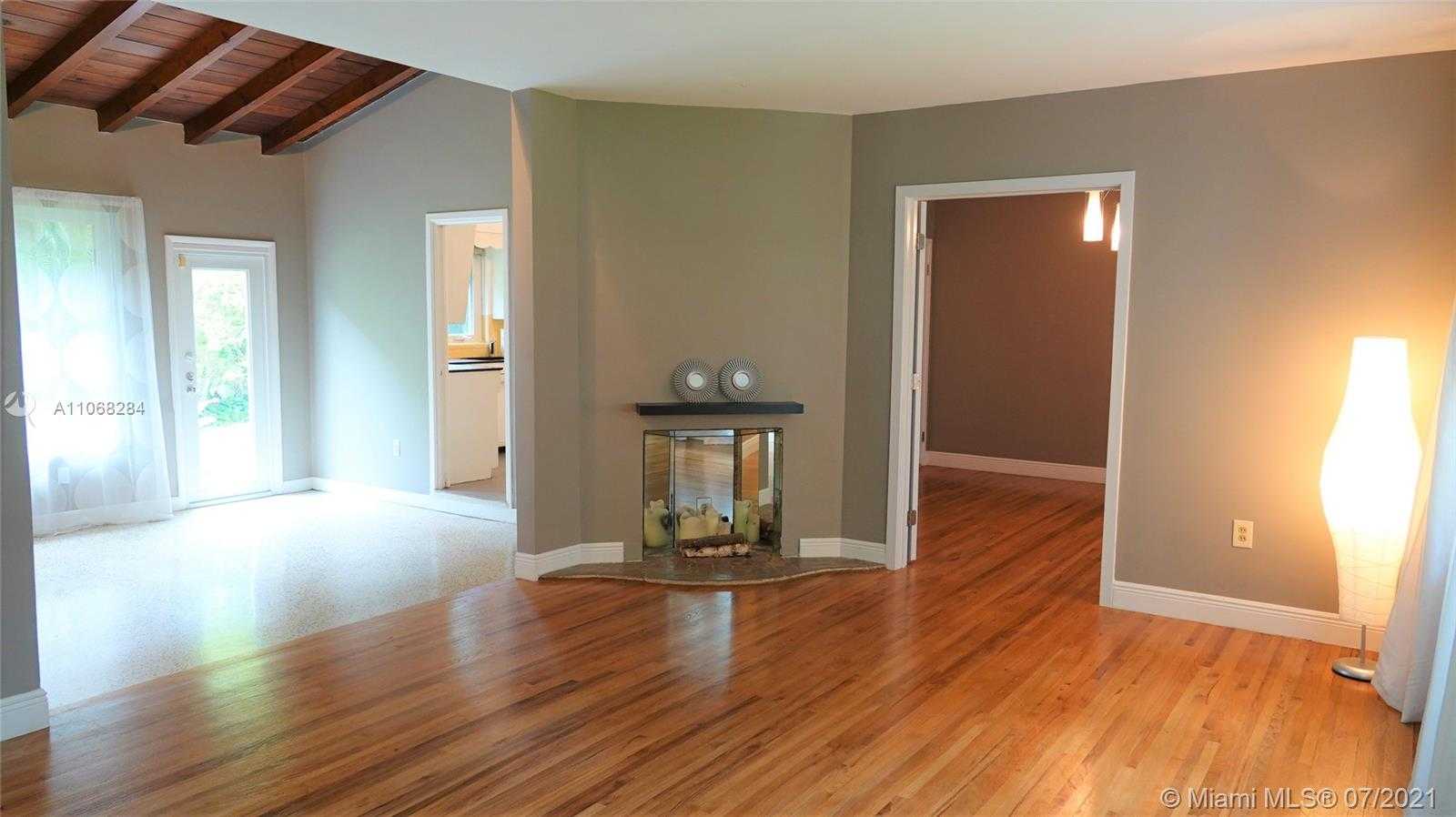 Small Image of 310 CANDIA AVE, Coral Gables Number 3
